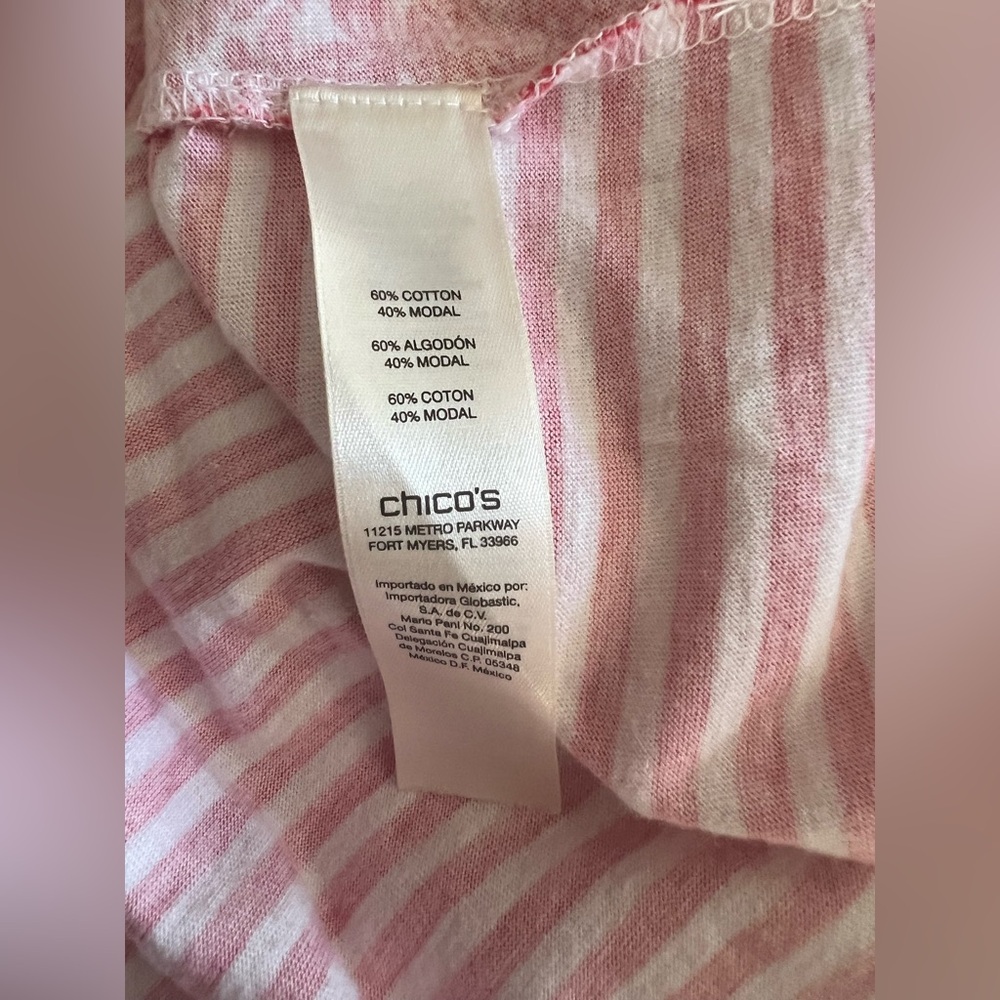Chico's Red Paisley and Striped Top size 1 - Picture 7 of 8